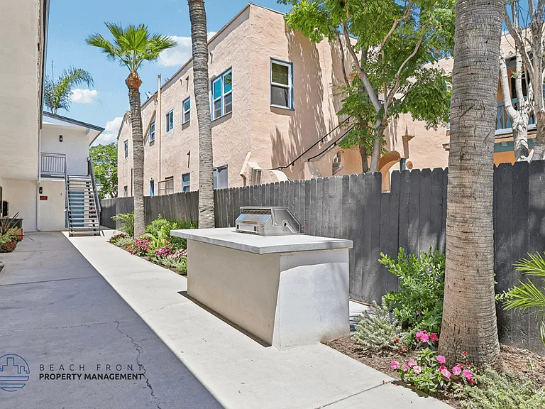 1230 E. 1st St. — Photo 8