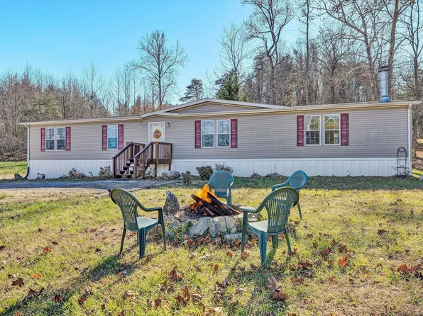 7682 Lee Hwy, Troutville, VA 24175