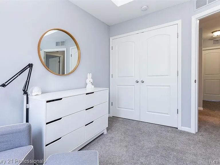 57 Kaprol Dr — Photo 30
