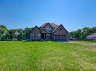 2744 New Hall Rd, Greenbrier, TN 37073