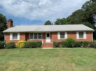 1330 Youngs Rd, Petersburg, VA 23803