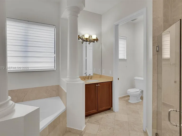 18861 SW 77th Ct — Photo 24