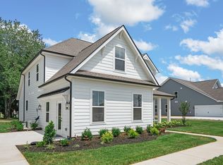 1415 Charles Dr, Chapel Hill, TN 37034