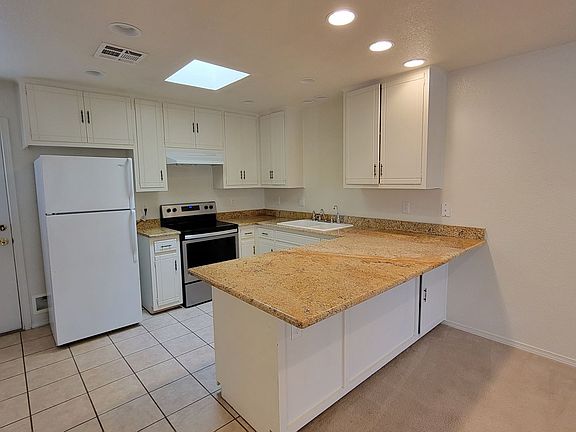 4th image of 2506 Christina Pl APT A