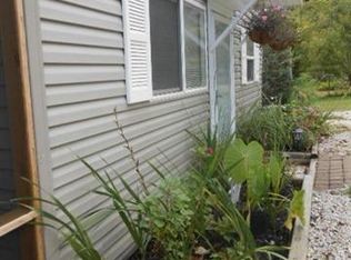 10 Meadow Ln #A, Huntington, WV 25704