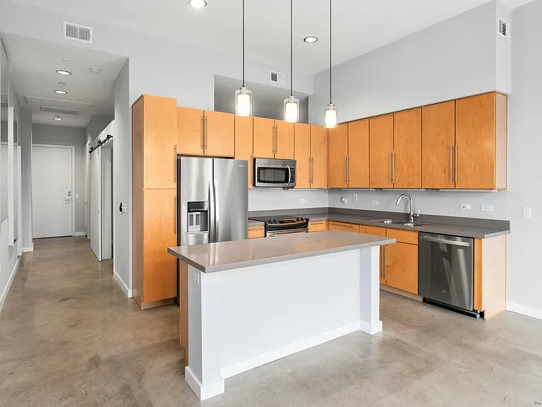 507 Sabine St #403 — Photo 7