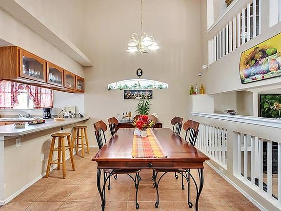 5th image of 813 Paseo Amado Pl