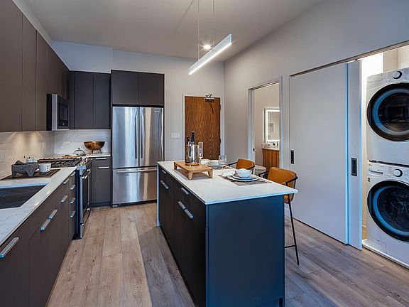 2nd image of 1224 N Dearborn St #811