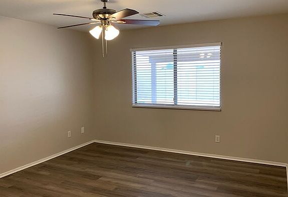 4th image of 16748 N 160th Ave