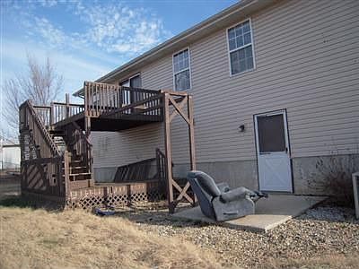 3rd image of 701 S Daniel Ln