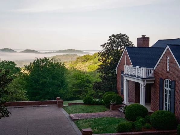 1222 Beech Hill Rd, Brentwood, TN 37027