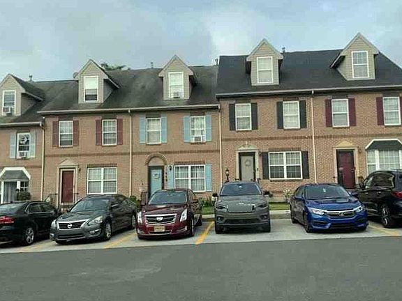 5th image of 108 W 21st St