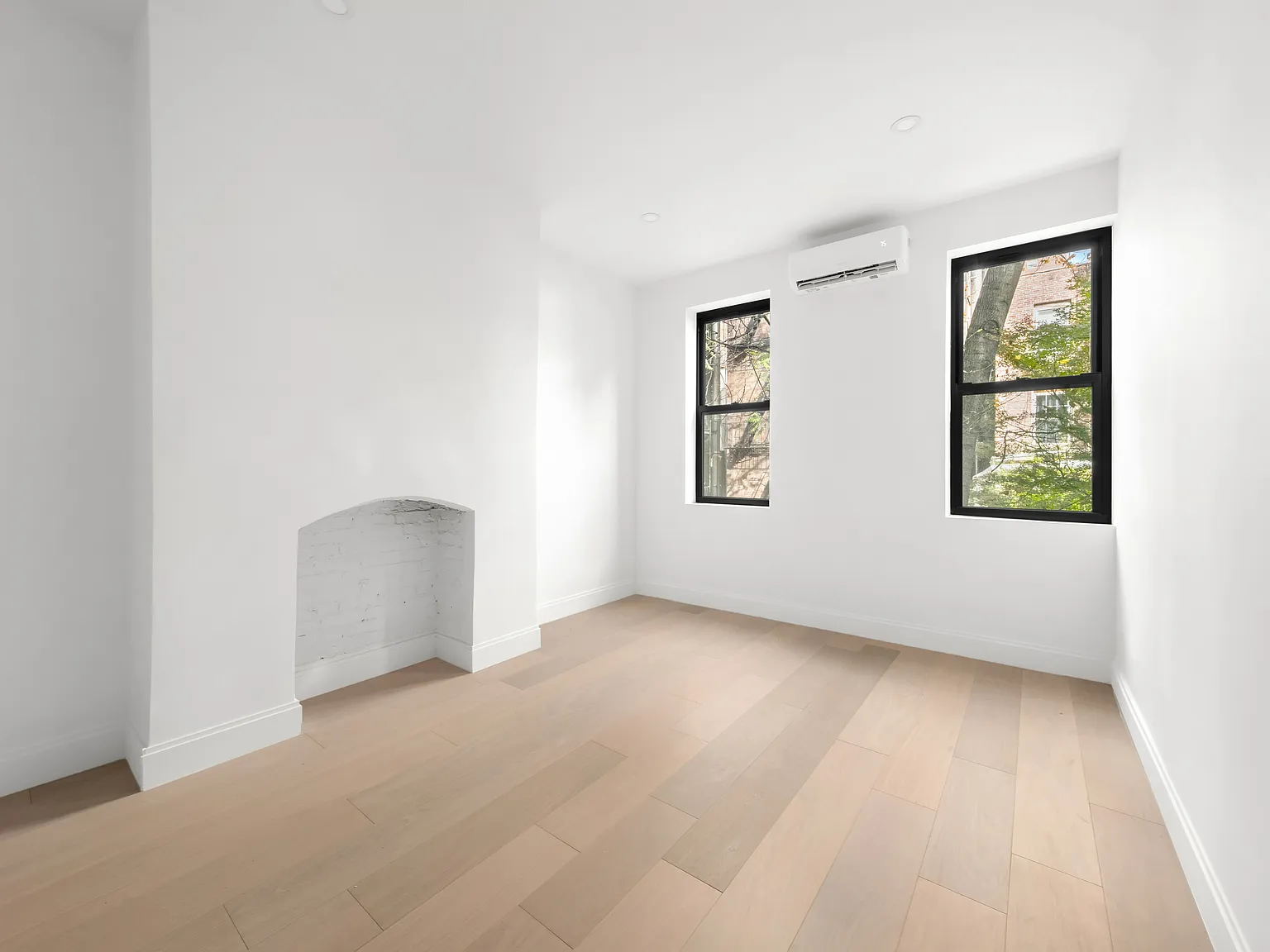 359 West 22nd Street — Photo 3