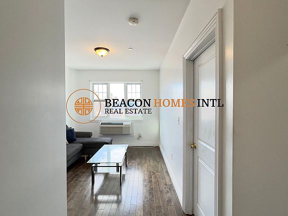 3rd image of 2953 Barnes Ave APT 4B