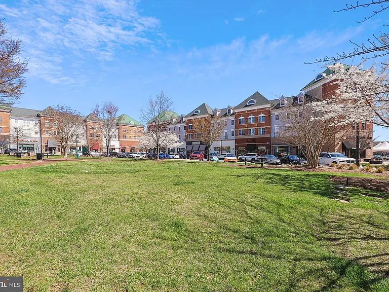 845 King Farm Blvd — Photo 67