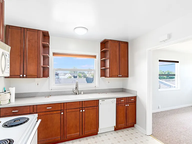 1214 Chestnut St #C — Photo 6