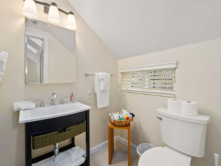224C Kulamanu Pl — Photo 44