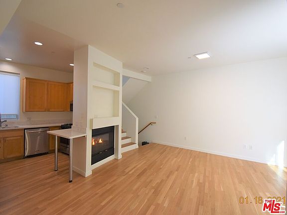 4th image of 1327 14th St APT 2