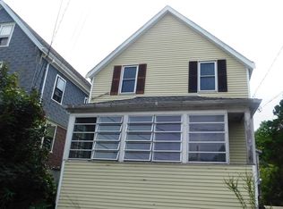 4 Meadow St, Taunton, MA 02780