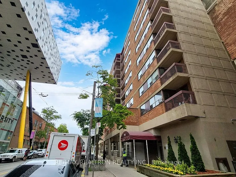 89 McCaul St #919 — Photo 1