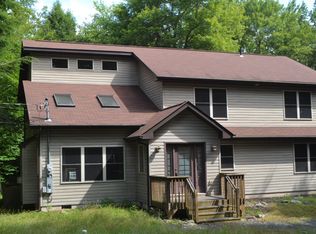 74 Delbert Dr, Albrightsville, PA 18210
