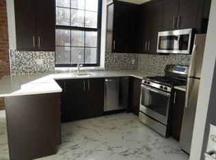 2575 22nd St APT 3G, Astoria, NY 11102