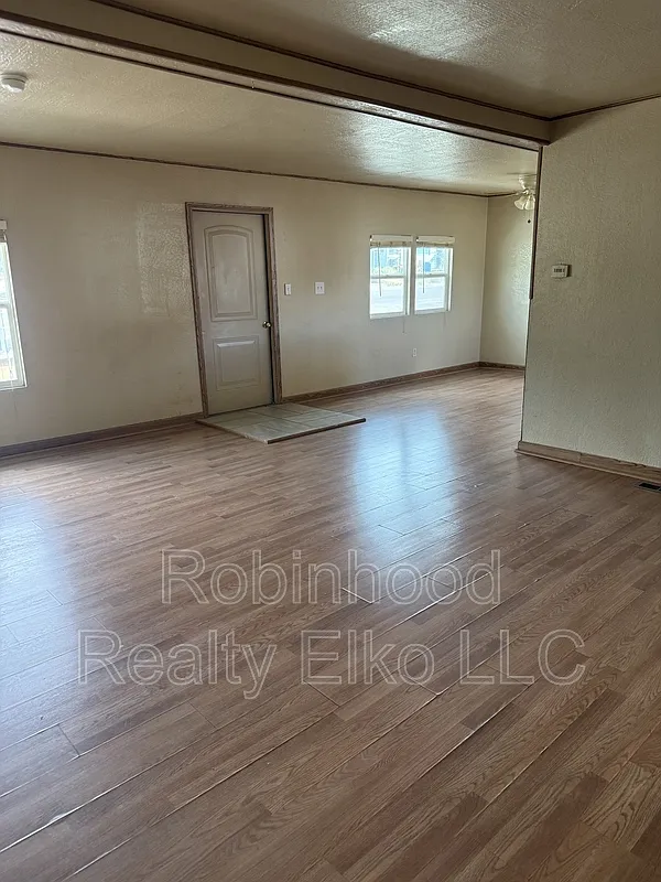 2 bed, 2.0 bath, 1100 sqft, $1,500 — Photo 4
