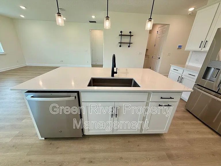 3435 Auvenshine Way — Photo 8