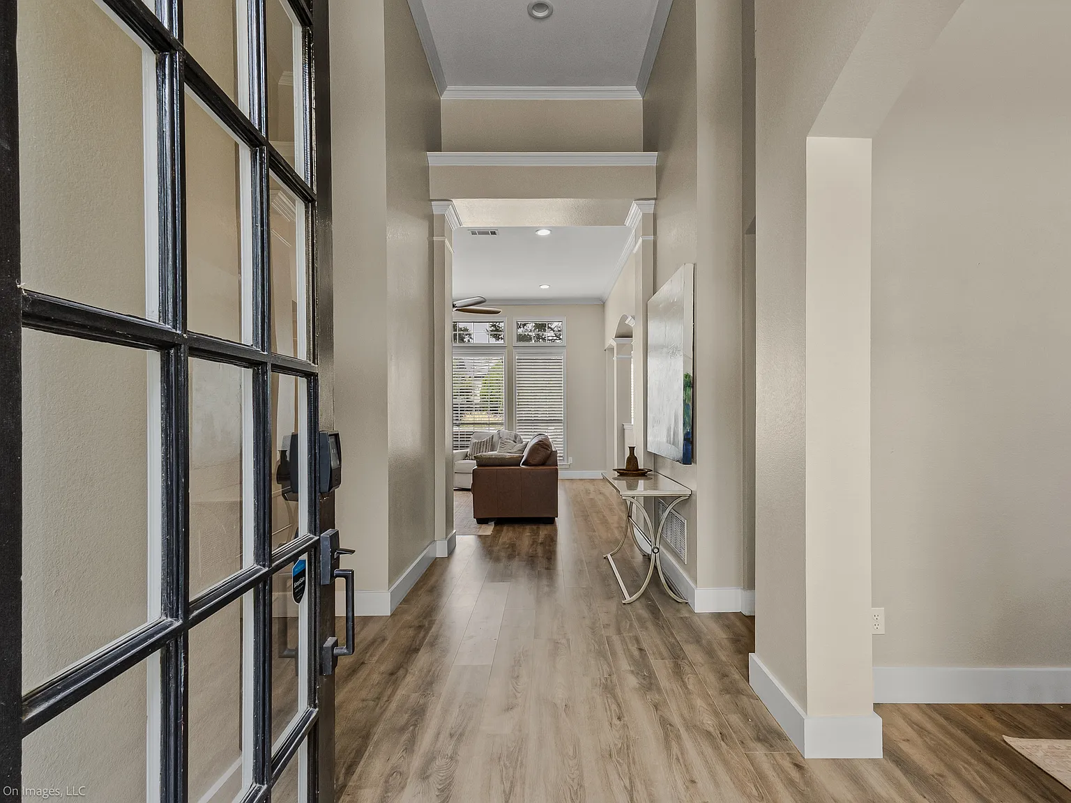 3 bed, 2081 sqft, $4,850 — Photo 2