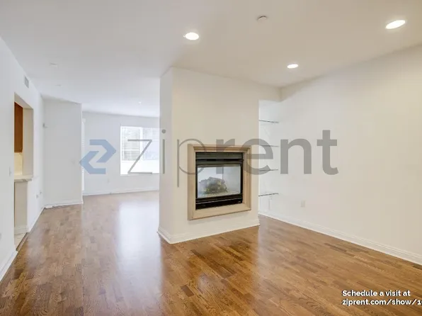 5831 Seawalk Dr Unit 123, Playa Vista, CA 90094