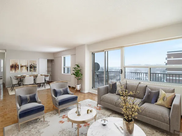 810 Edgeworth Ave, Ottawa, ON K2B 5L5