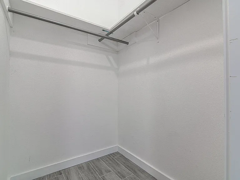 1603 Dale Cv — Photo 17