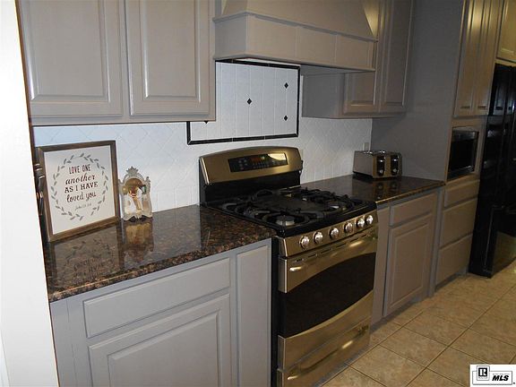 3rd image of 105 Flournoy St