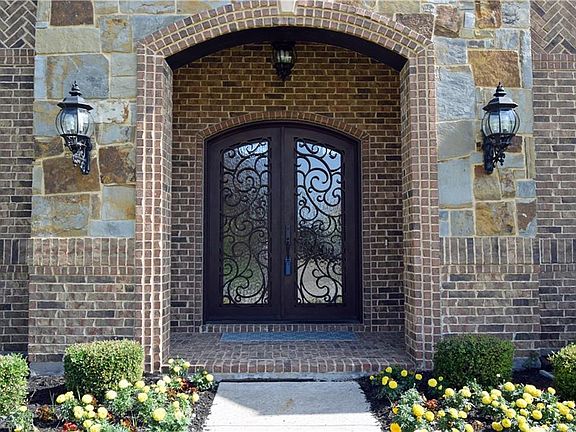 3rd image of 809 Glen Abbey Dr