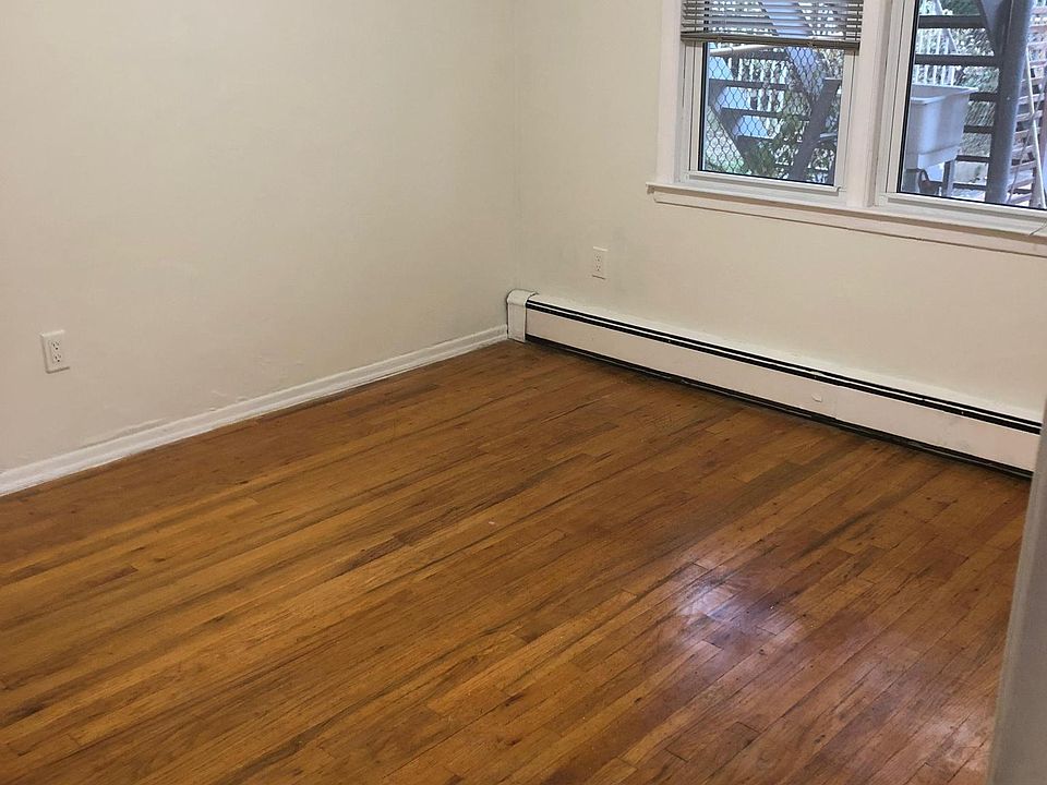 2nd image of 17009 Lithonia Ave Fl 1