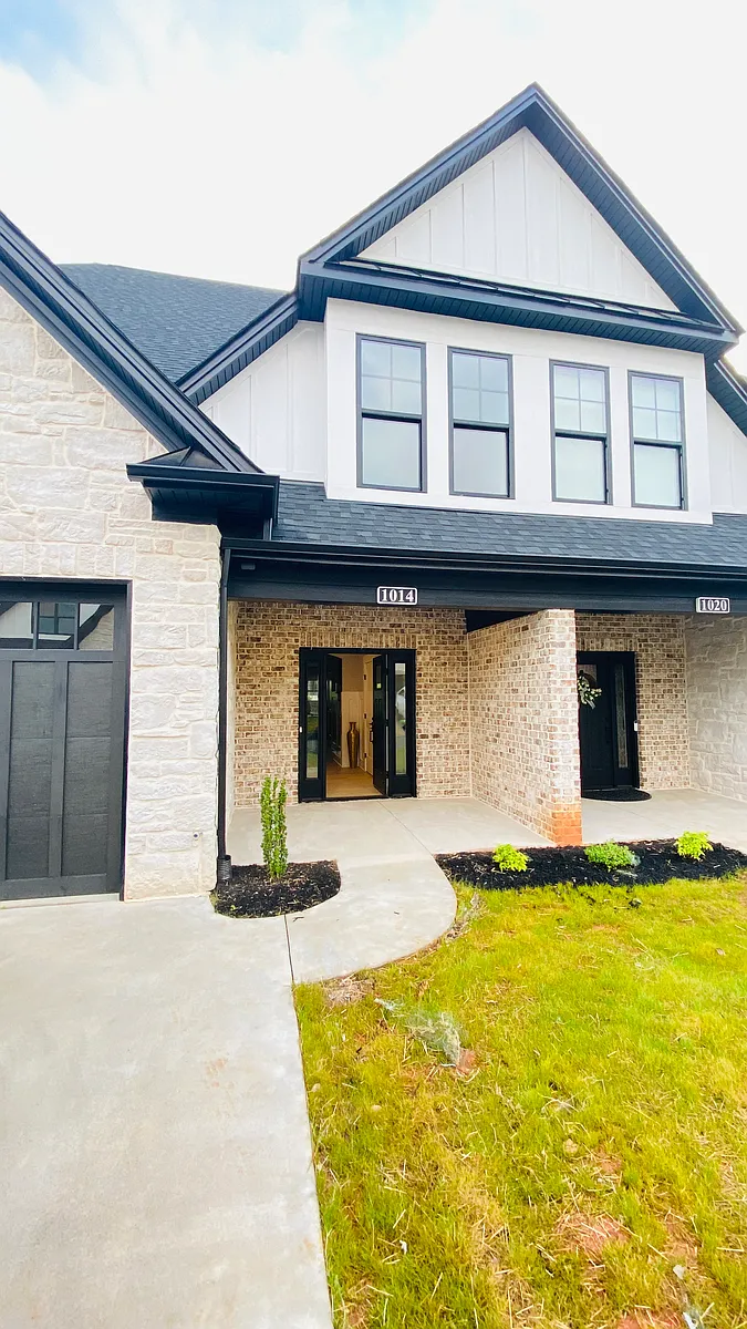 Building Photo - 1014 London Dr