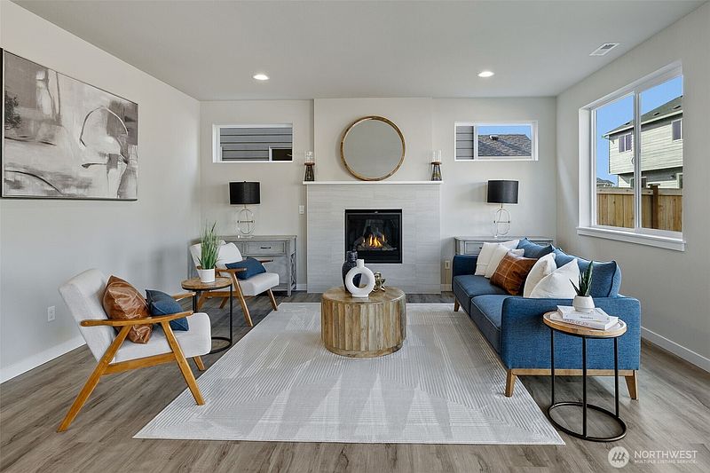 5th image of 14316 Ash Way #A
