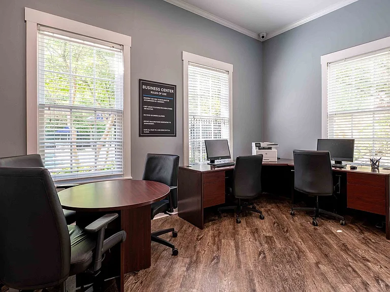 The Woods at Polaris Parkway Apartment Homes — Photo 35