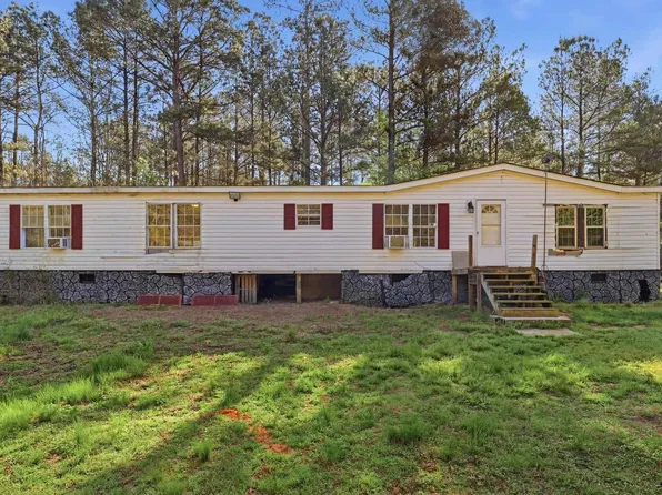 88 Deer Valley Rd, Laurens, SC 29360