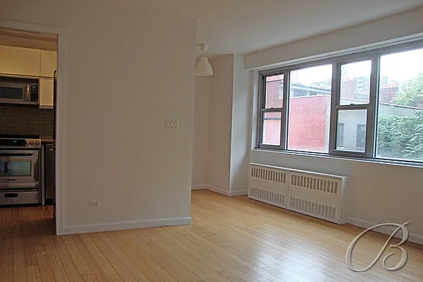 Rented by Bellmarc Realty | media 4