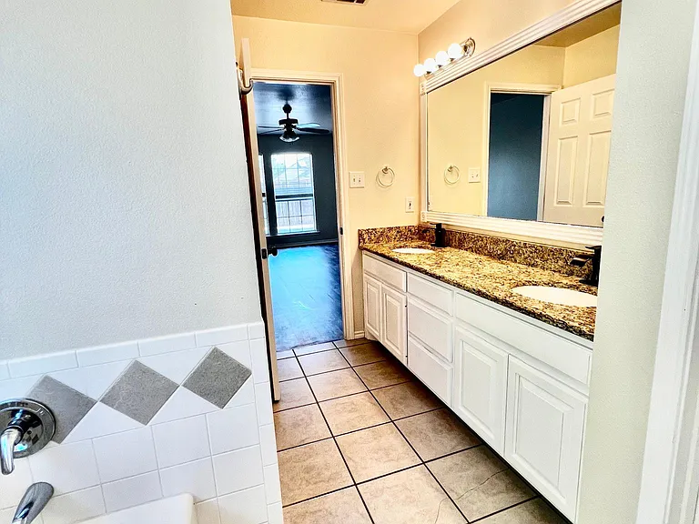 2905 Bluebird Ln — Photo 15