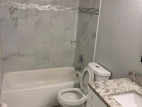5th image of 225 Fairlane Ave #227