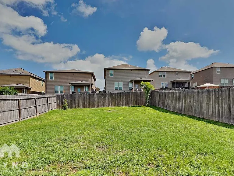 10327 Dunlap — Photo 21