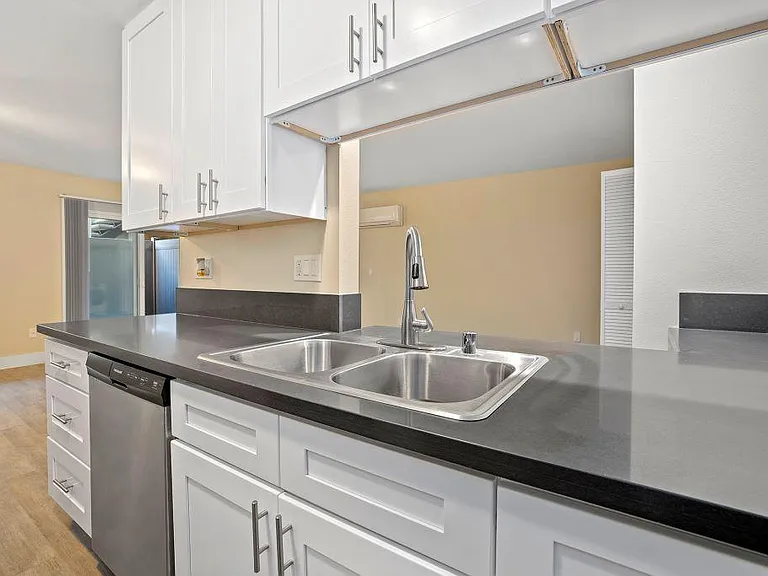 Casa De Marina Apartments — Photo 16
