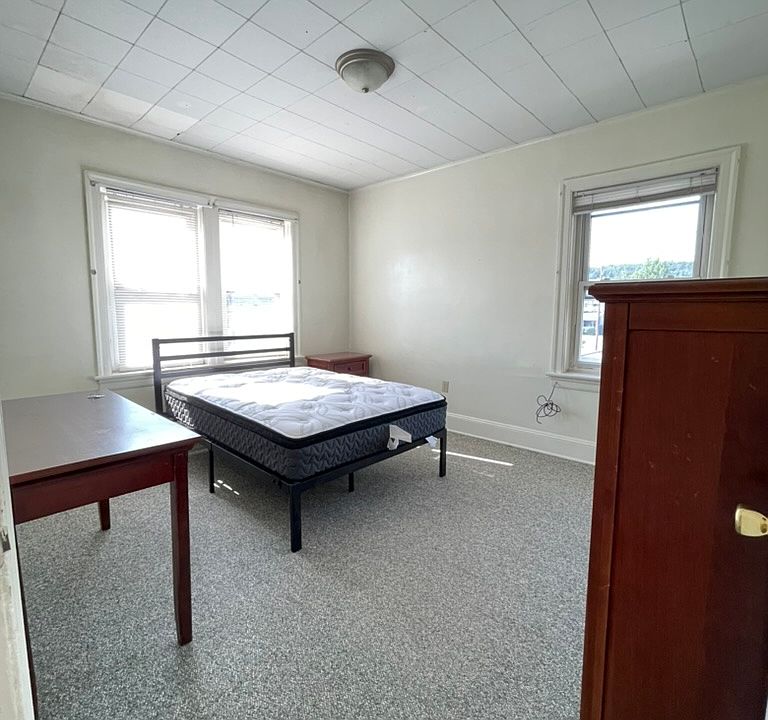 Bedroom 1. All new full sized beds and platform beds in all bedrooms with furnishing shown.