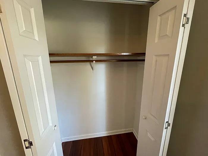 200 Glen Bonnie Ln — Photo 8