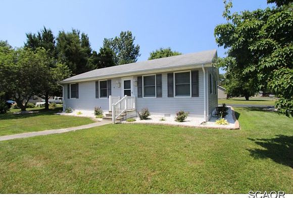 1st image of 2 Cedarwood Dr