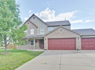 93 Pin Oak Ct, Whiteland, IN 46184