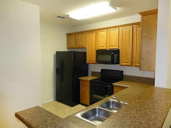 4th image of 320 Wooded Crossing Cir