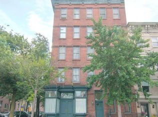 214 Warren St APT 5B, Jersey City, NJ 07302